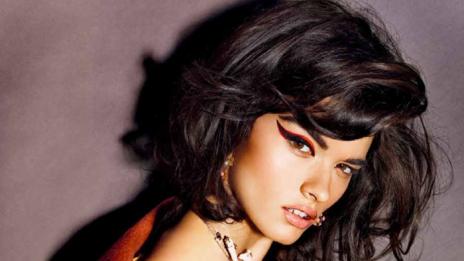 Грим-тенденции: двойна очна линия