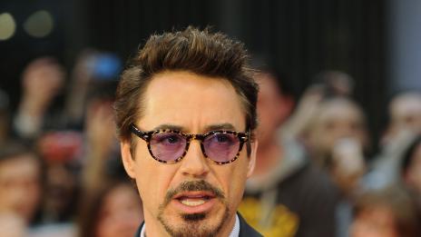 Робърт Дауни Джуниър се контузи по време на снимки