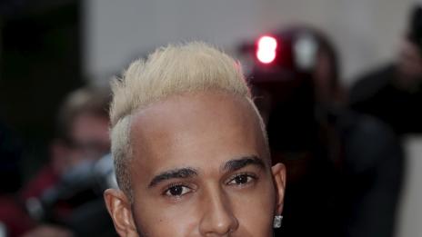 Люис Хамилтън официално е необвързан