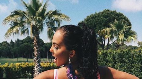 Николета с поредна накъдрена еротична инвазия