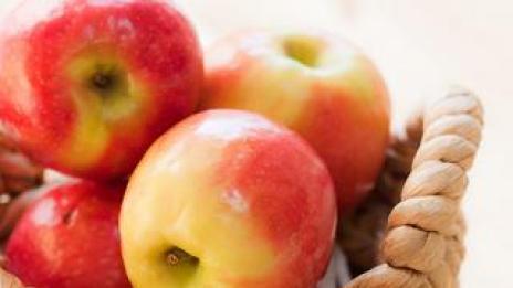 Из рецептите на суровоядците: пюре от целина и ябълки