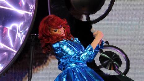 Риана: В леглото обичам да ме доминират