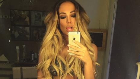 Николета Лозанова се изруси