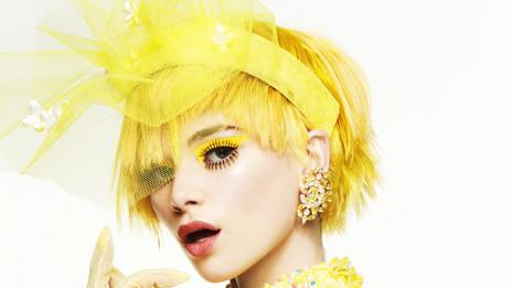 Цветовете на дъгата в женско измерение