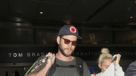 Майли Сайръс и Лиъм Хемсуърт ще се женят лятото?