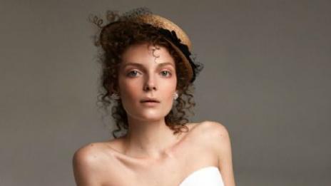 Нора Шопова за втори път на корица на Vogue