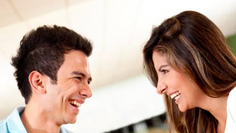 Не гърдите, а очите са първото, което мъжете забелязват у жените