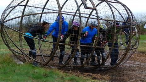 Любов и ревност завладяха Базата