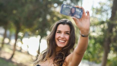 Как да направим идеалното селфи?