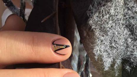 Месец на...COCO Nail House: Маникюр за малки нокти