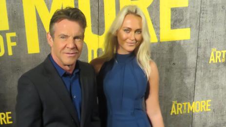 И Денис Куейд си хвана младо гадже