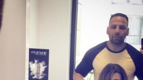 Топстилист фризира първата ни дама за срещата с Брижит Макрон