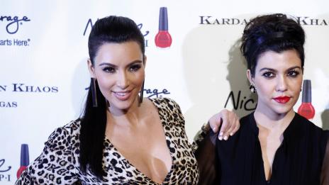 Ким Кардашян иска да купи имението на Бекъм