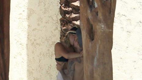 Бийбър и София се натискат като тийнейджъри