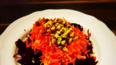 Бъдни вечер: Постна салата в два цвята