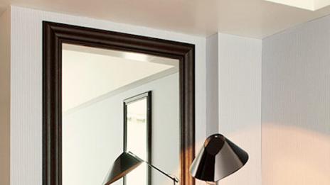 Оранжево и синьо за летен интериор