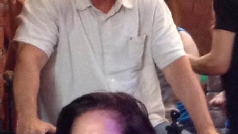 Гага отиде на гей бар по сутиен, за да чуе един от новите си хитове