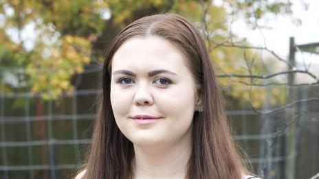 Големият бюст като наказание: Когато гърдите не спират да растат