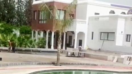 Рапърът 50 Cent се мести да живее в Африка