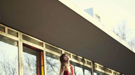 Хубавата Оливия за Town & Country