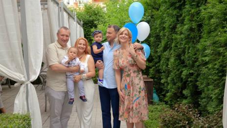 Миа Сантова стана кръстница на сина на Нели Хаджийска