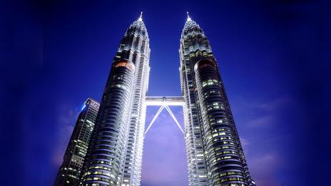 Наравно с облаците