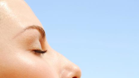 Задължителните стъпки в лятната грижа за кожата