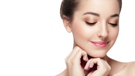 Как да се сдобием с естествено розови устни?