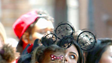 Норт Уест посрещна рождения си ден в Дисниленд