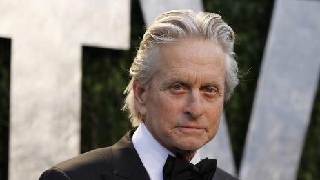 Майкъл Дъглас прави всяка сутрин закуска на Катрин и децата