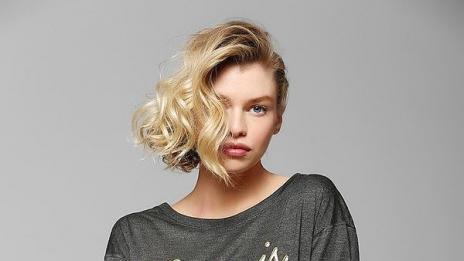 Тениските със закачливи послания продължават да са актуални