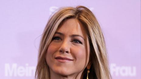 Дженифър Анистън ще заснеме късометражен филм за рака на гърдата