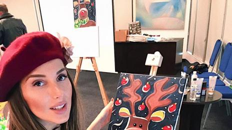 Александра Богданска хвана четката и боите