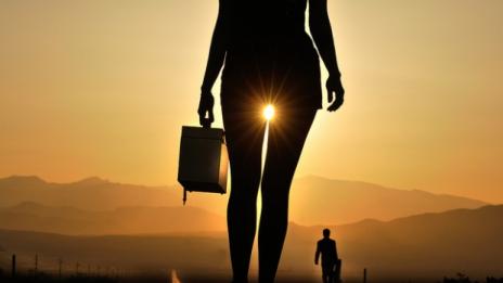 Там, където слънце(то) изгрява