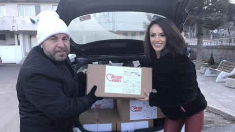 Holiday Heroes достави 5970 празнични пакета