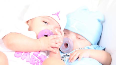 Марая направи сайт на бебетата си