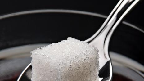 Захарта облекчава болката в „скърцащите“ колене