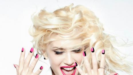 Гуен Стефани пуска колекция лак за нокти