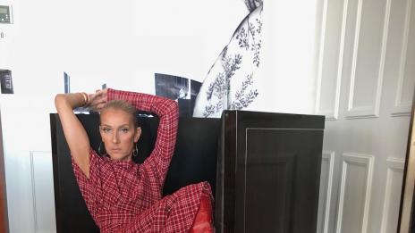 Best Seller: Селин Дион и PVC ботушите