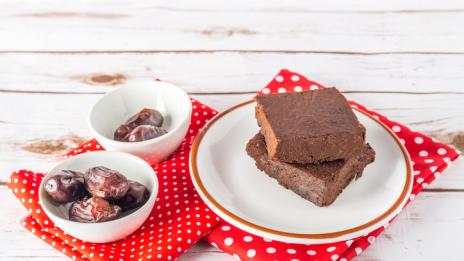 Видео рецепта: Сладки с фурми