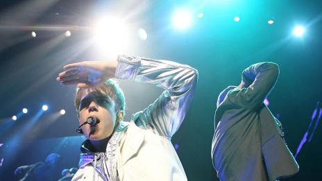 Бийбър ще прави парфюм за фенки