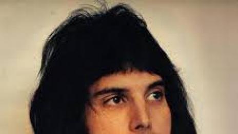 Почина първият баскитарист на Queen