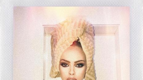 Чар или бедствие: Сузанита – на 15 г., а еротиката я влече