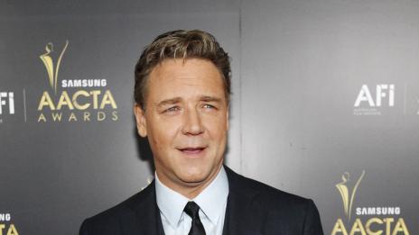 Ръсел Кроу излиза с бившата на Били Джоел