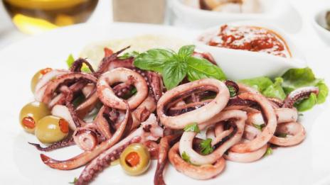 Сочни и апетитни калмари на грил