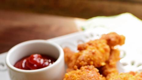 Хрупкави пилешки пръчици