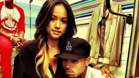 Каруче заряза Крис Браун заради снимка