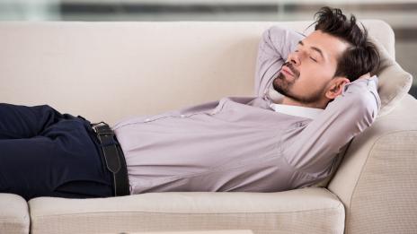 Следобедна дрямка – ключът към щастие и креативност