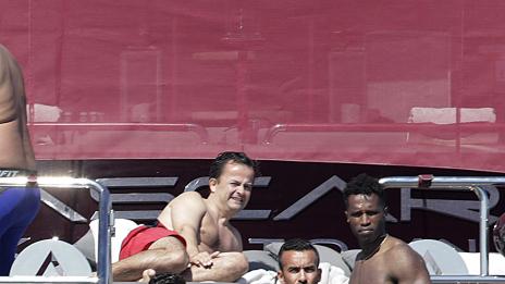 Кристиано Роналдо пак разпуска в мъжка компания