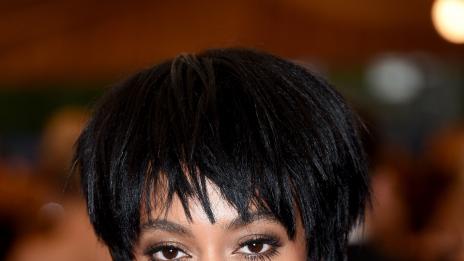 Сестрата на Бионсе нападна с юмруци и шамари Джей Зи (ВИДЕО)